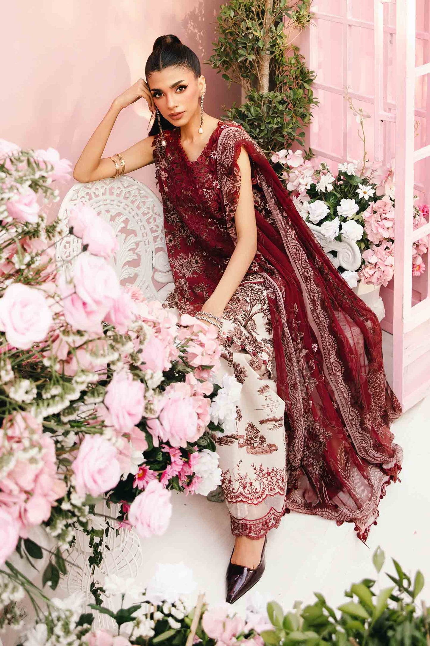 Maria.B 3pc lawn suit unstitched with chifoon dupatta