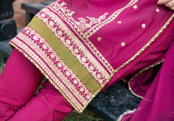 Omal Embroidered lawn Three Piece D-0123