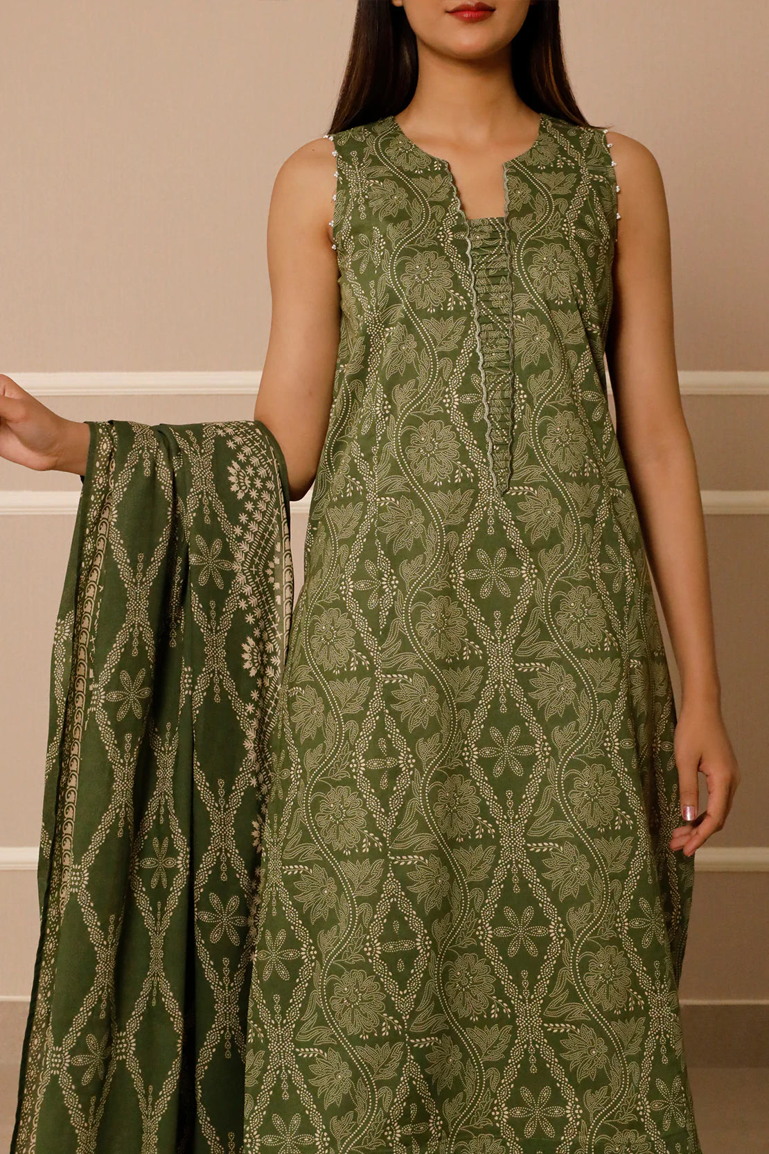 saya 3pc un-stitched printed lawn dress with lawn printed dupatta