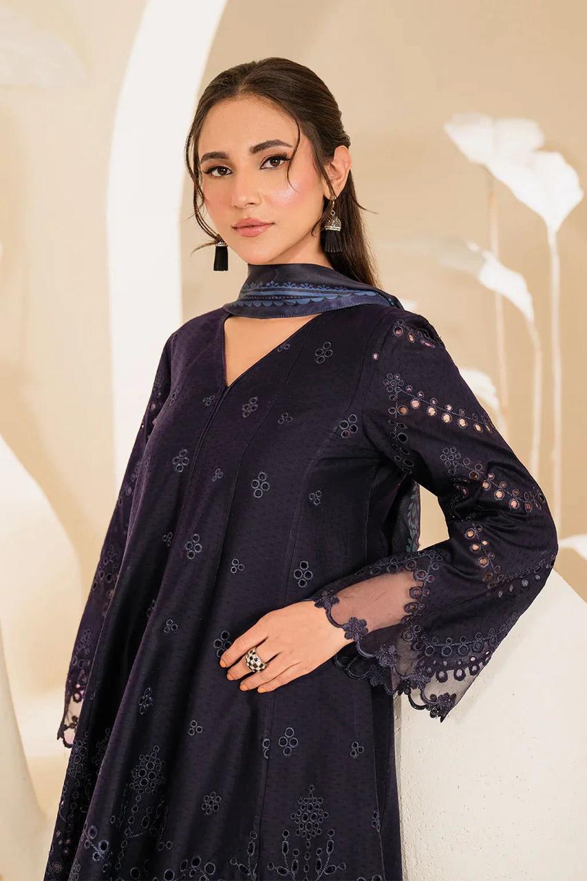 Iznik Embroidered lawn Three Piece D-0147