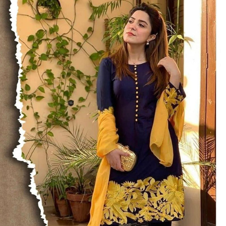 Hina Altaf Embroidered lawn Three Piece