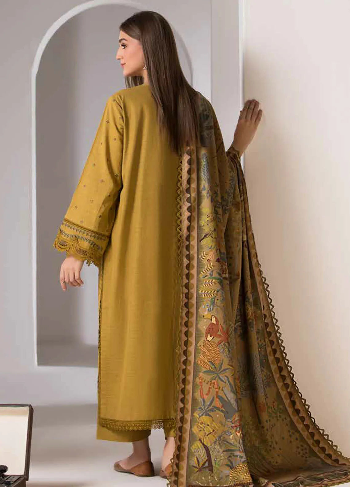 Sobia nazir 3pc lawn suit unstiched with voil duppata