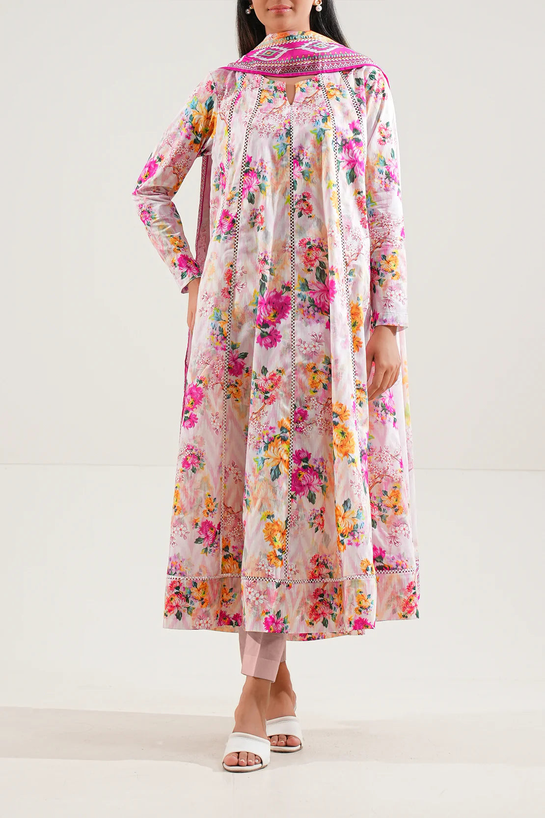 Saya 3pc un-stitched printed lawn dress with lawn printed dupatta