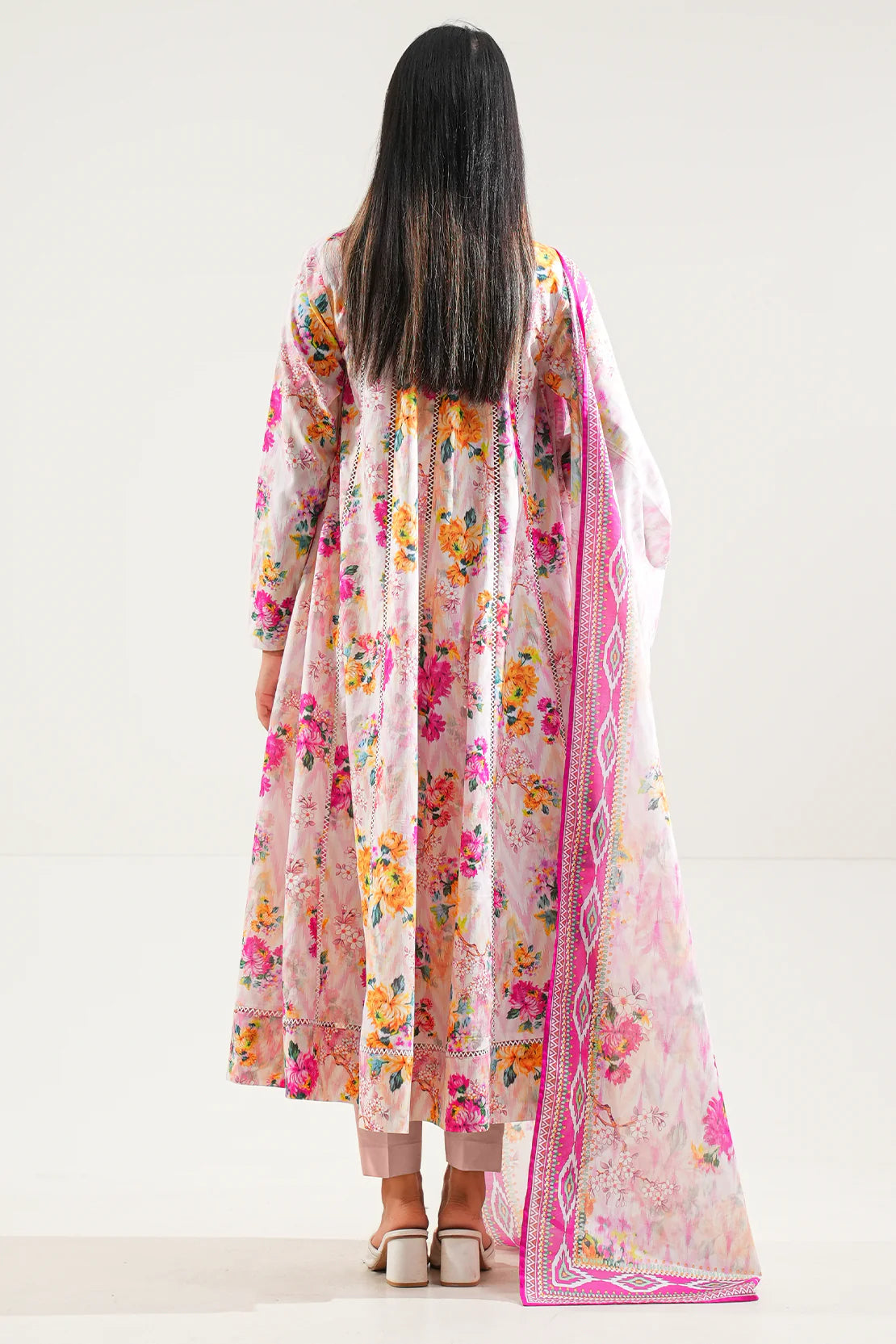 Saya 3pc un-stitched printed lawn dress with lawn printed dupatta