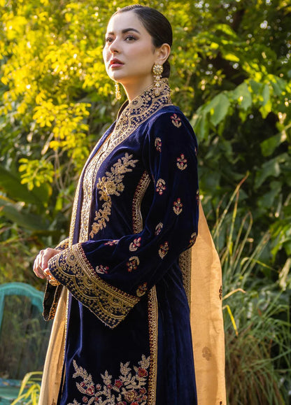 Zainab Chotani Velvet Embroiderd Three Piece 2652