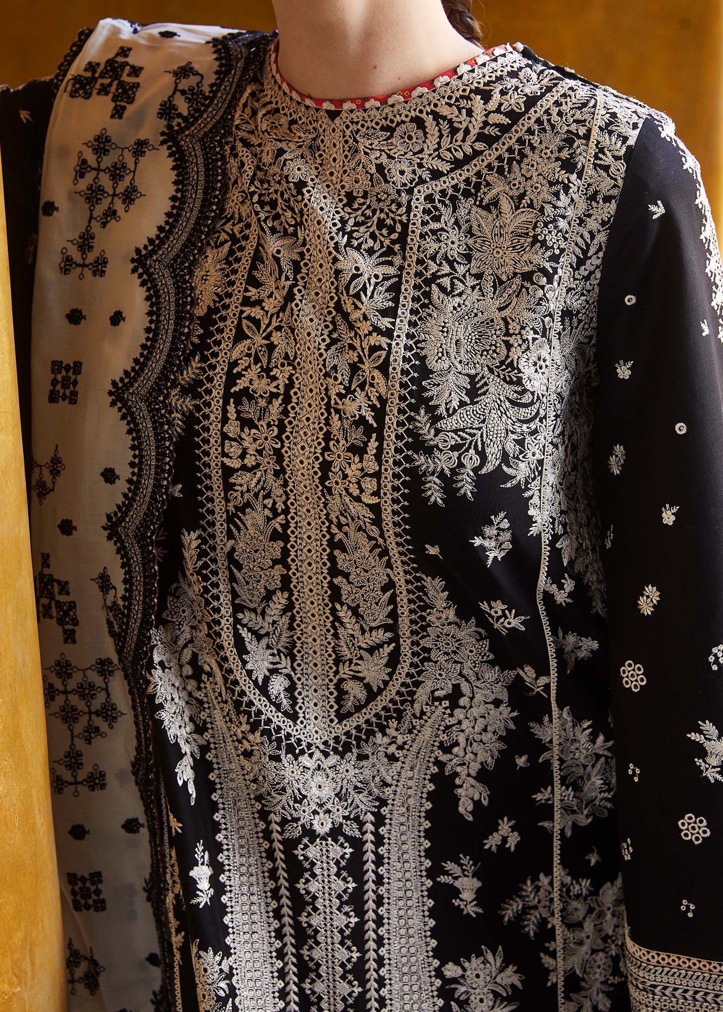3pc unstitched dhanak dress with khaadi net embroiered dupatta 2666