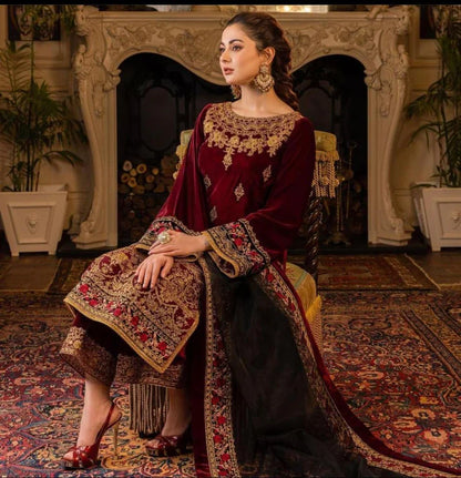 Qalamkar Velvet Embroiderd Three Piece 2655