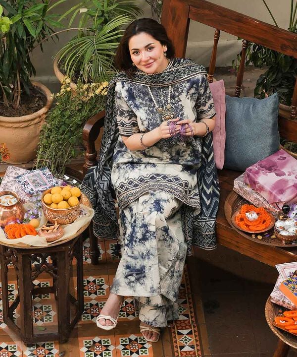 Hania Amir 3pc unstitched printed article with patches